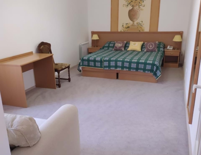 Джуниор сюит 2-местный 2-комнатный без балкона №2 Восток корпус 2 - Санаторий «Первомайский» Евпатория