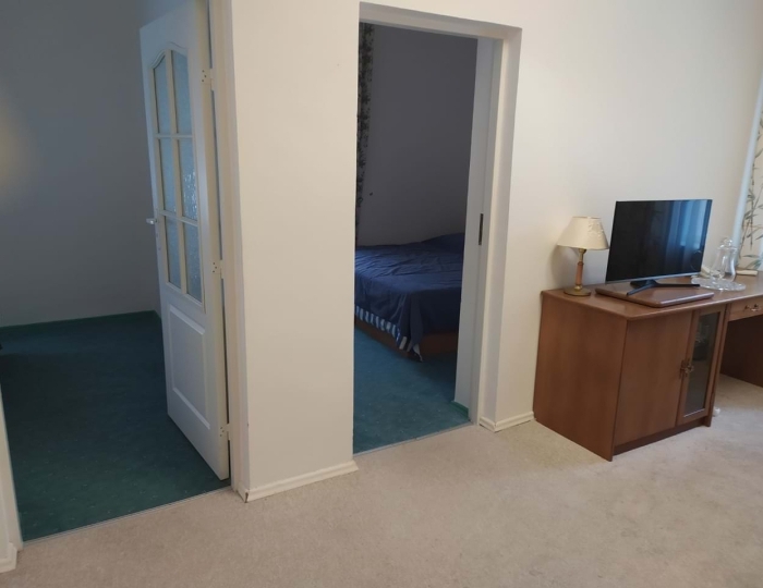 Джуниор сюит 4-местный 3-комнатный без балкона №4 Восток корпус 2 - Санаторий «Первомайский» Евпатория